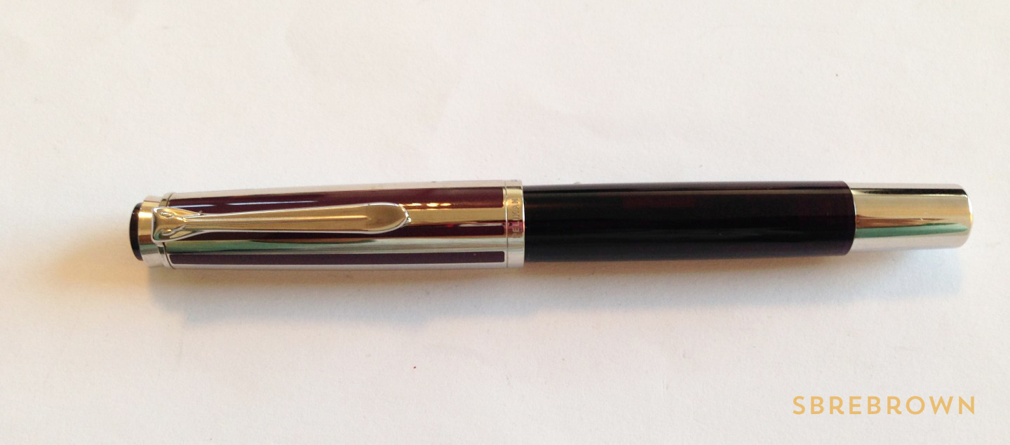 Pelikan M625 Aubergine Fountain Pen Review (1)