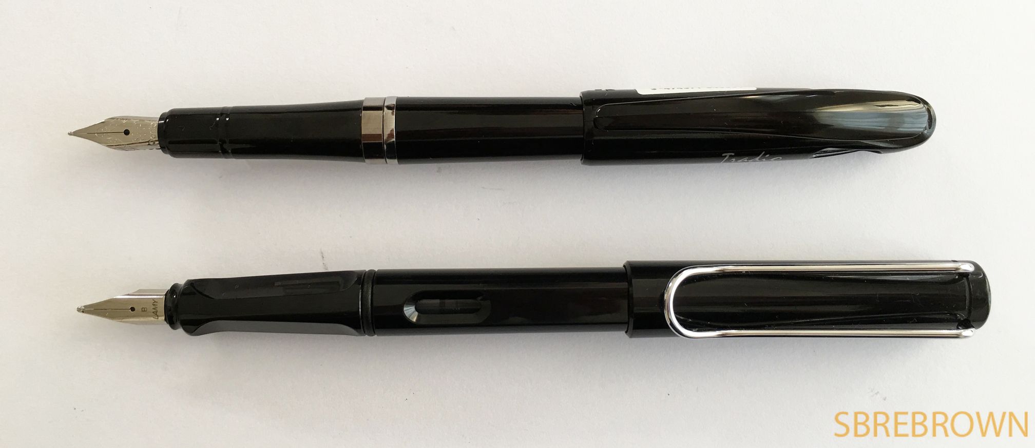 Pentel Tradio Pastell Füllfederhalter Set – 12 Stück In Gelb Mit Blauer Tinte, Weiche Metallfeder